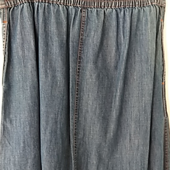 Denim front button skirt NWOT size m - Picture 7 of 8